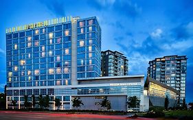 The Westin Wall Centre Vancouver Airport 4*